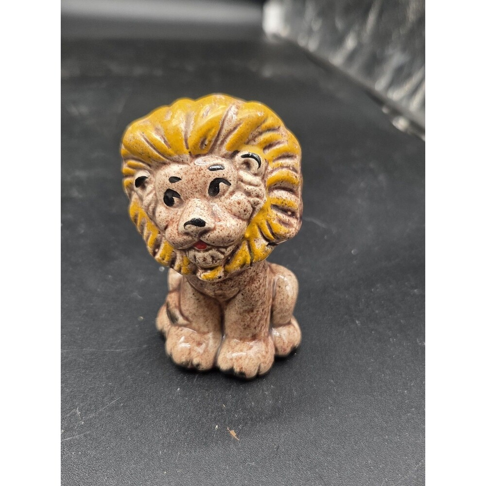 Vintage Ceramic Lion Figurine Cartoon Style Kitsch Made In Japan